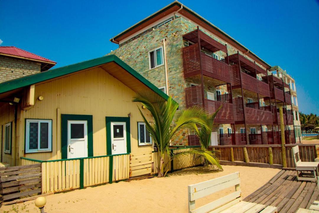Ocean Green Beach Resort Prampram Kültér fotó